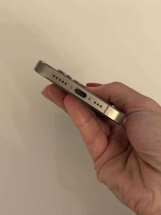 Iphone 15 Pro- Natural Titanium 256 GB