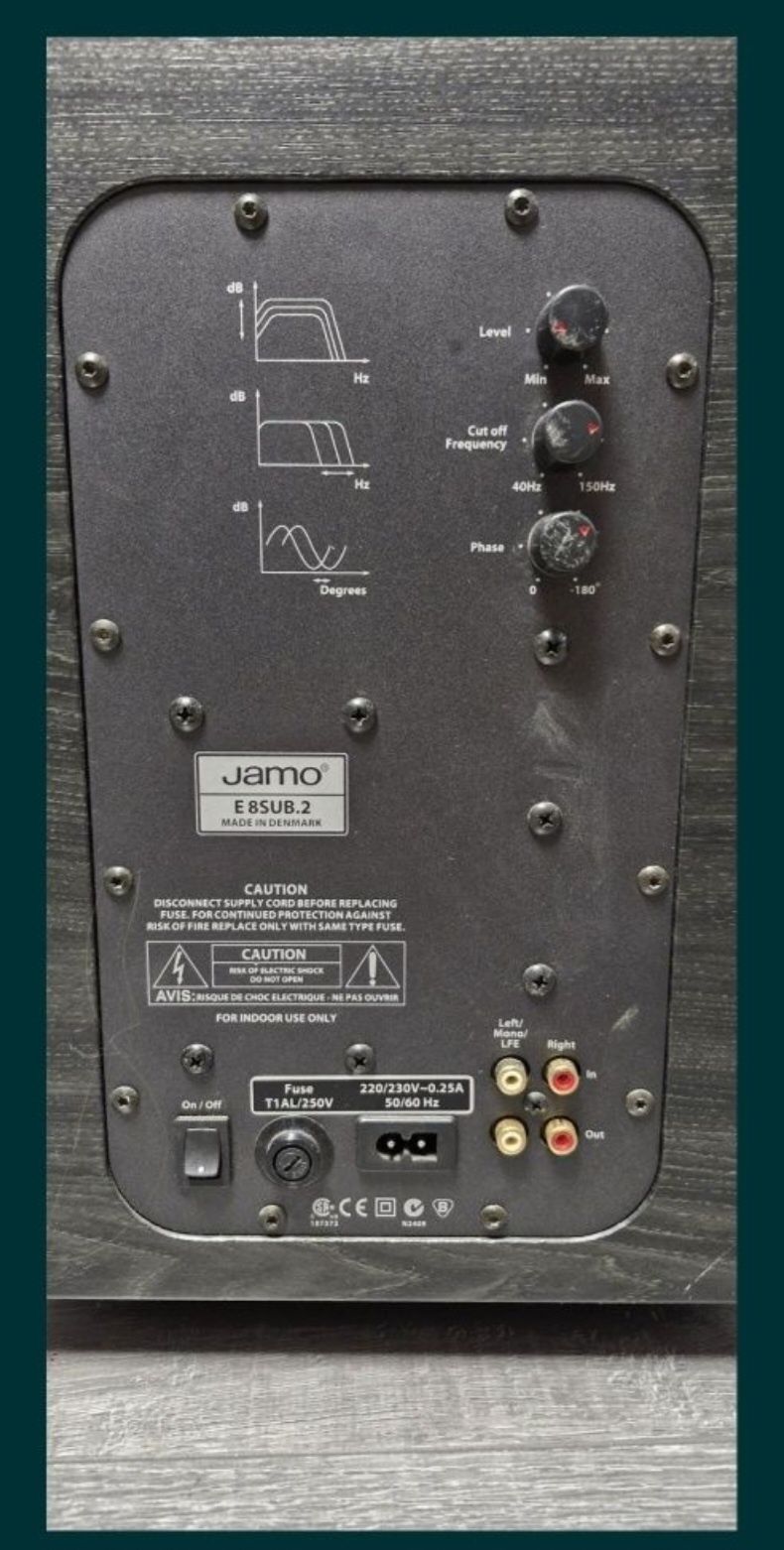 Subwoofer Jamo E8SUB.2 8" 100-Watts Activ, Made în Denmark.