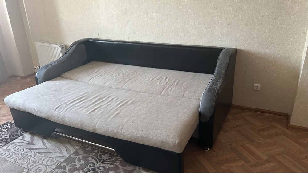 Продается диван б/у.