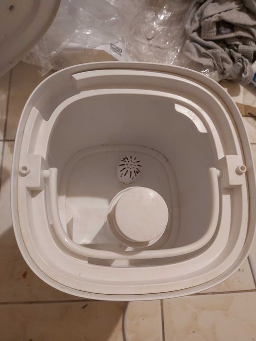 Umidificator StarLight UCS-5530WH defect