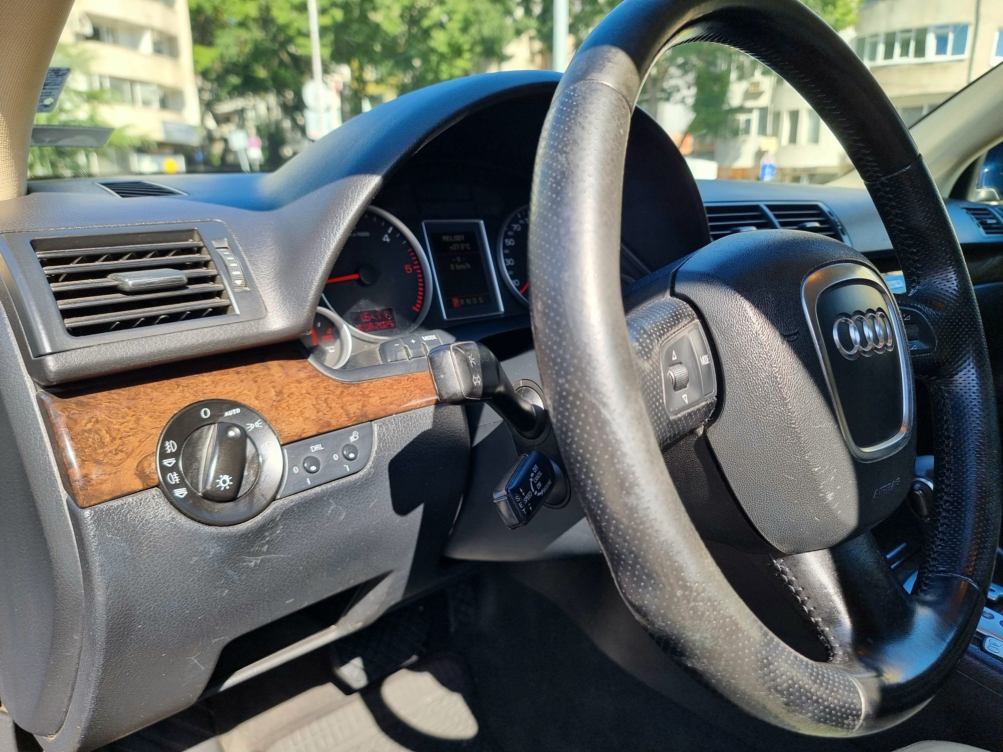 Продавам Ауди А4 b7 Avant 3.0tdi quattro