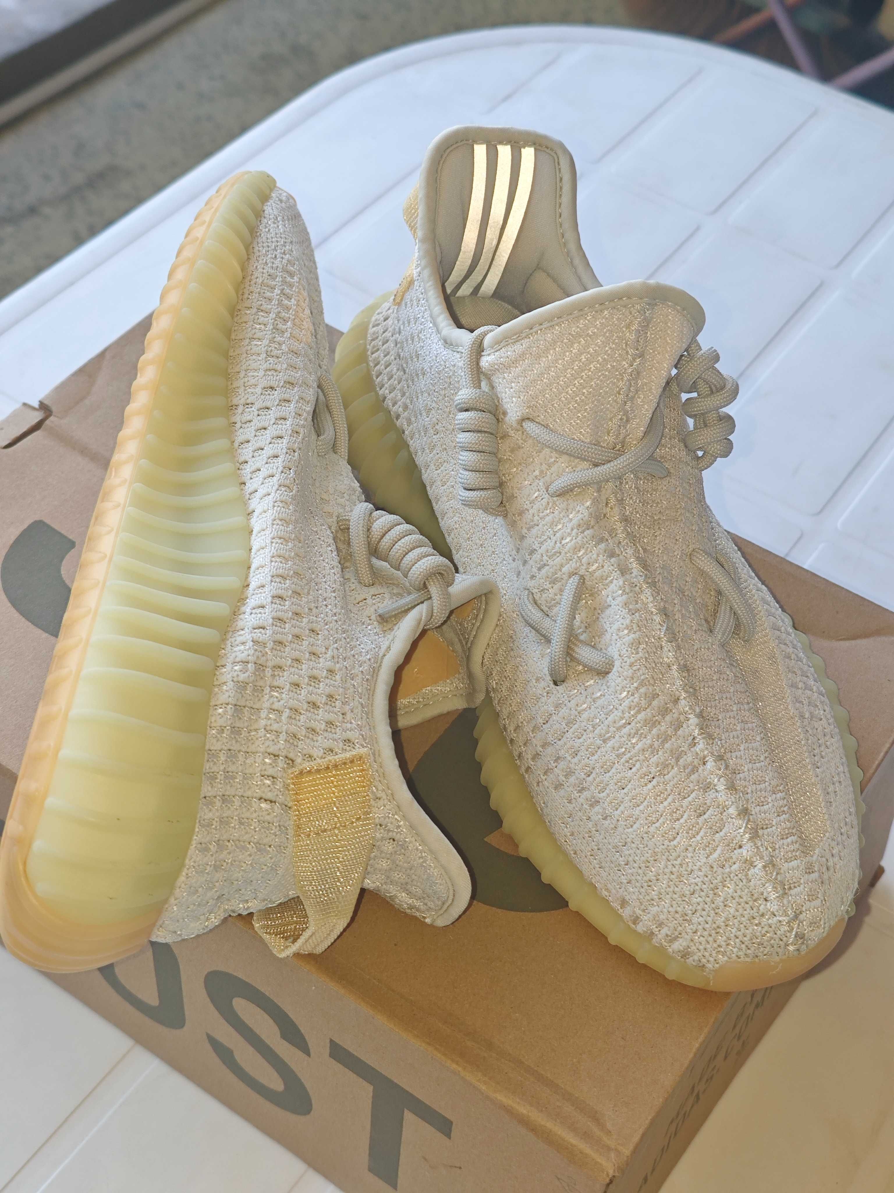 Adidas Yeezy Boost 350 V2