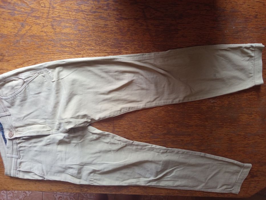 Blugi maro Nr36 Bershka