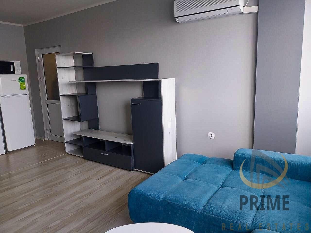 Дава се под наем Двустаен апартамент в Бургас, Изгрев - 50 кв.м за 357 € - Снимка #1