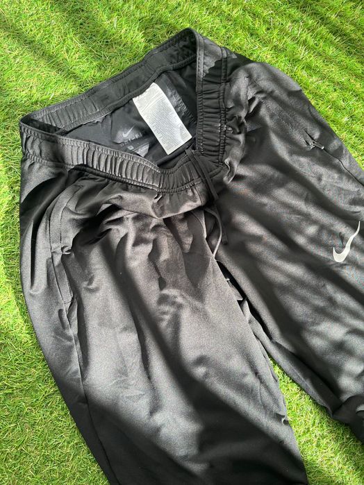 Мъжко долнище : Nike Essential DRI-FIT S