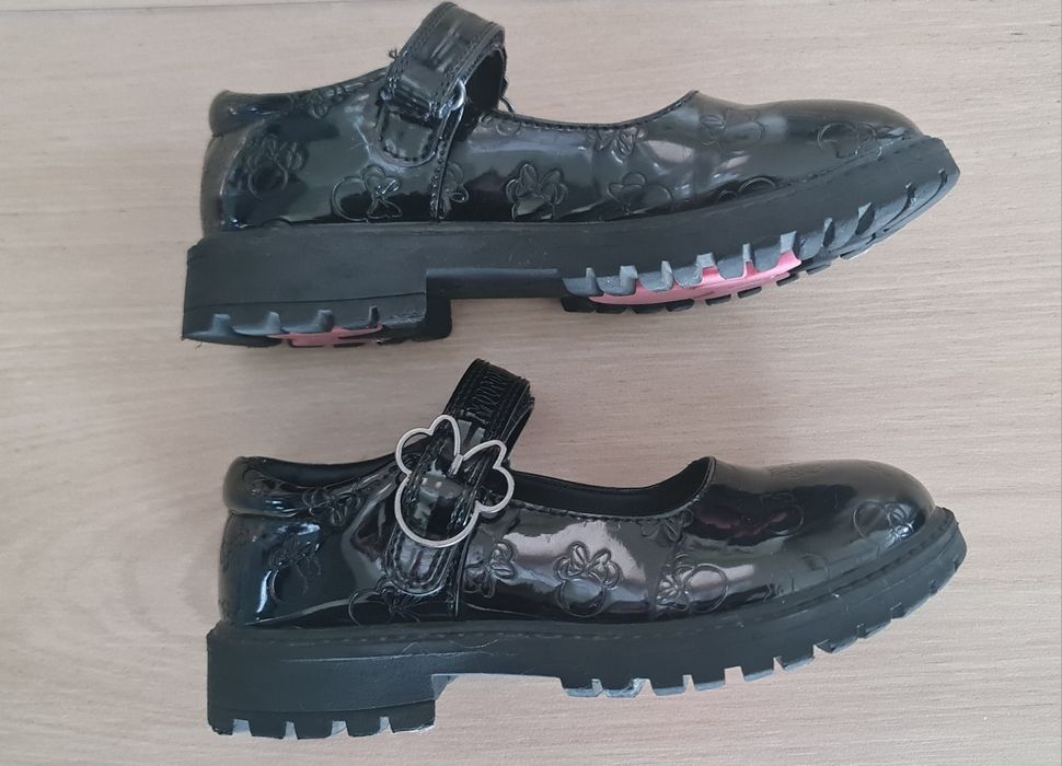 Кожени обувки Clarks Кларкс и Disney Мини маус 33-34 + ПОДАРЪЦИ