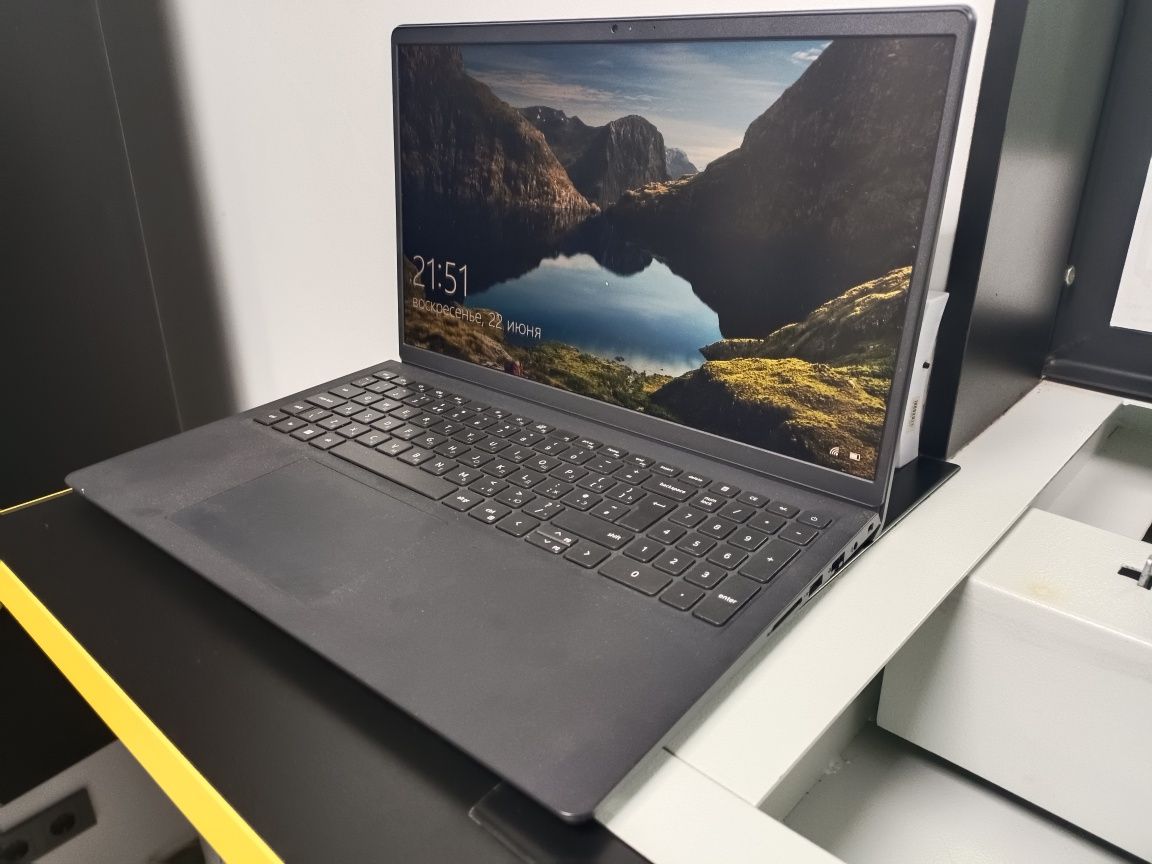 Ноутбук Dell, Core i3-1215U