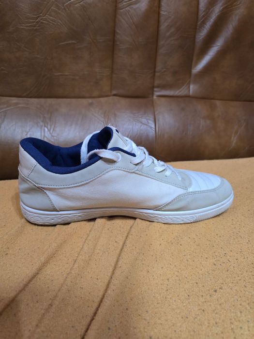 Adidași UP, marimea 43