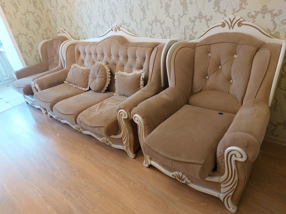 Срочно продам диван уголок раскладной спальни использованные