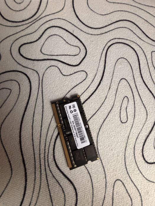 Vand Rami 8gb ddr3 80lei