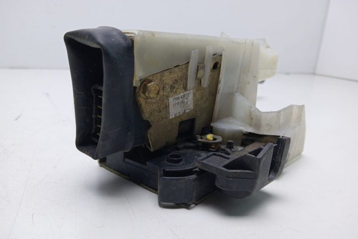 Broasca usa batanta dreapta spate   8200020187 Opel Vivaro A seria