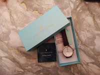 Дамски часовник Emily Westwood с кожена каишка и оригинална кутия