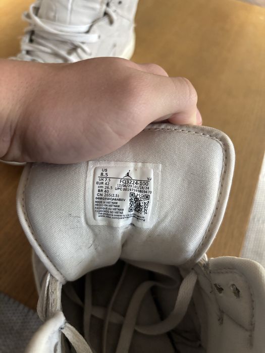 Nike Air Jordan 1 Mid SE (оригинални)