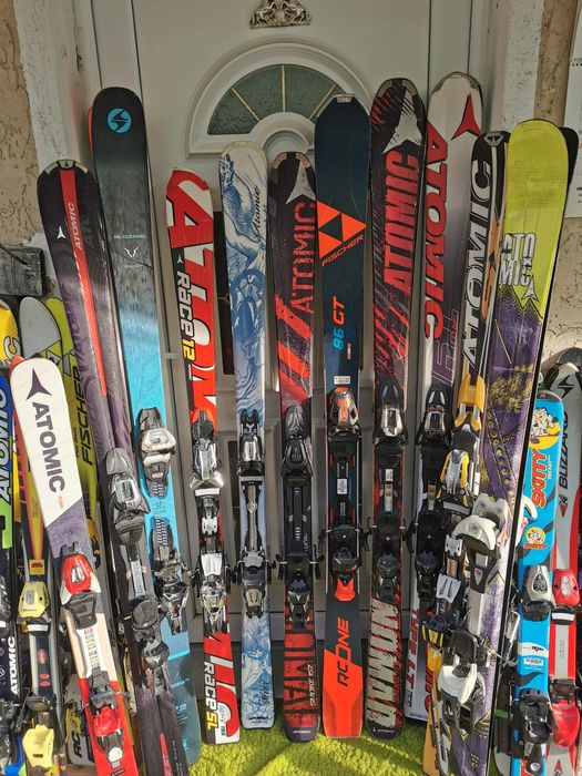Skiuri schiuri Ski mici sau mari Sky carve și Skyuri de tura