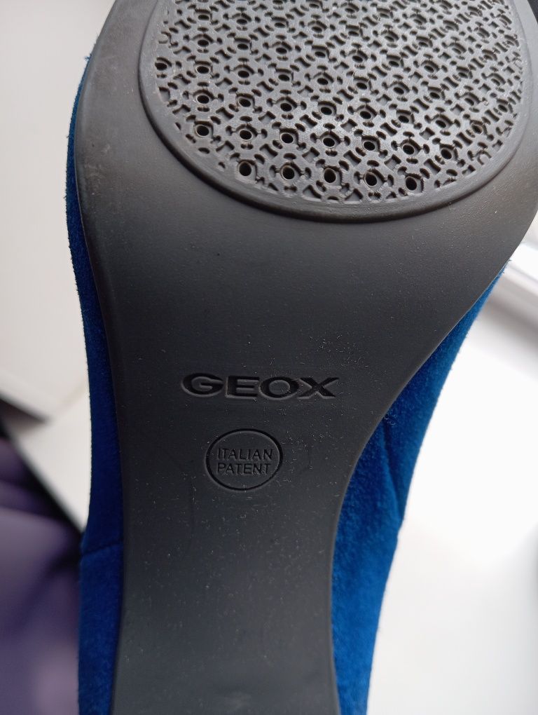 Продам сапоги Geox