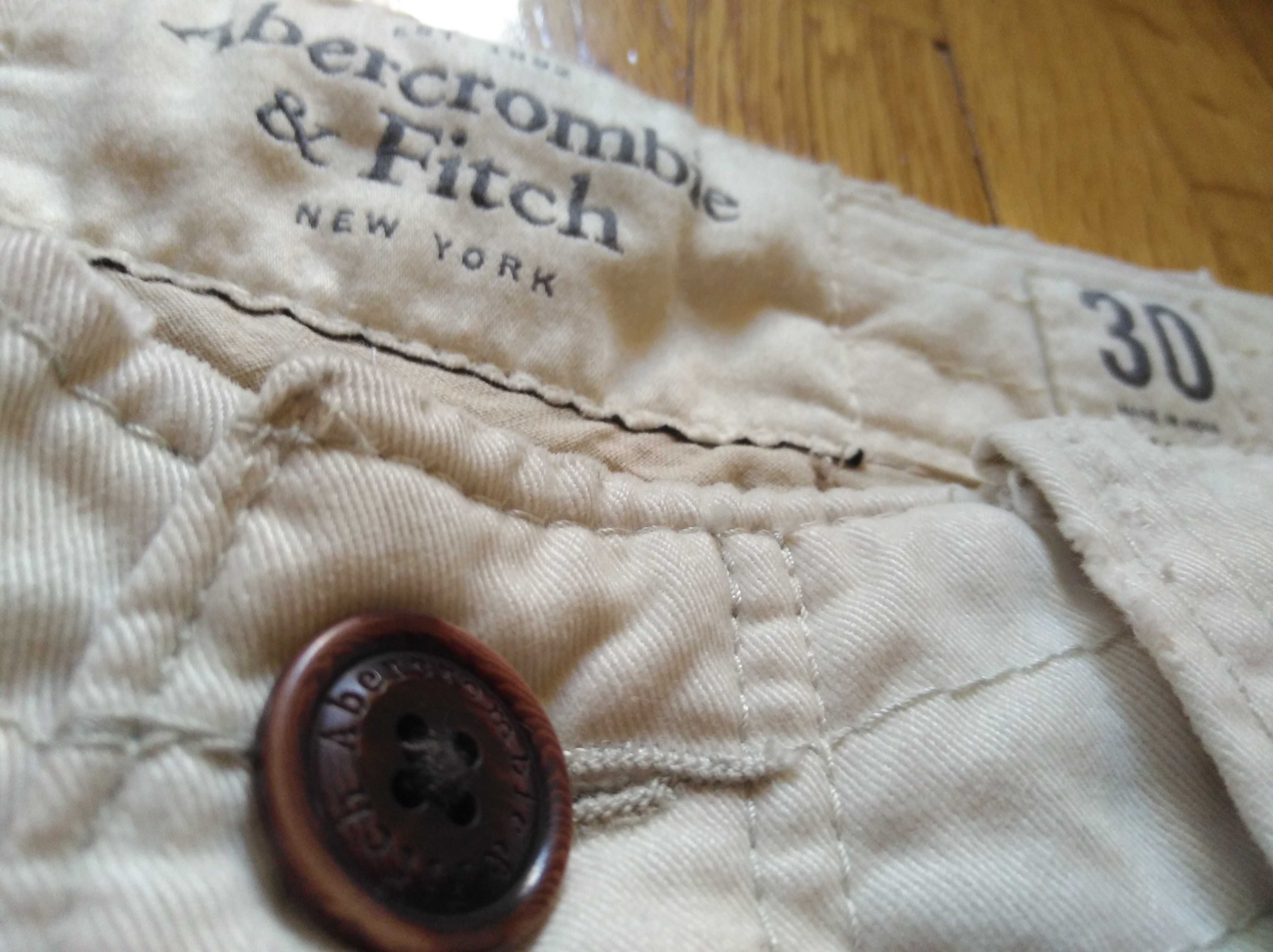 Намалени Abercrombie&Fitch бежови къси панталони мъжки