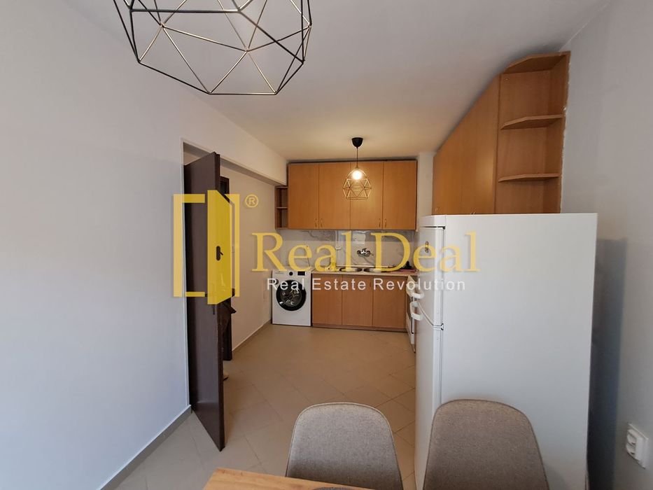 Дава се под наем Двустаен апартамент в София, Център - 75 кв.м за 747.66 € - Снимка #2