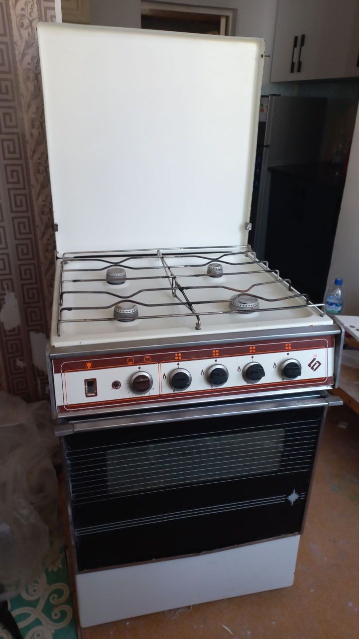 Стиральная машина .  Газплита