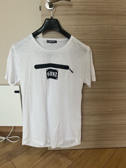 Мъжка тениска нова, размер М