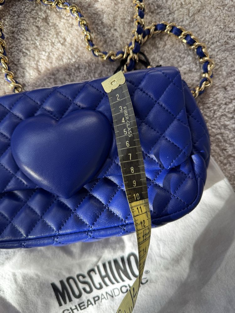 Малка чантичка Moschino