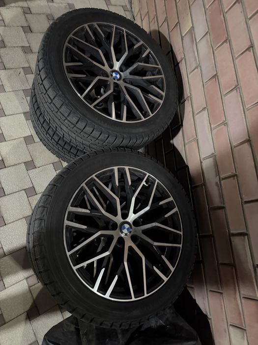 Продам Диски с резиной BMW X5 g05 зимние
