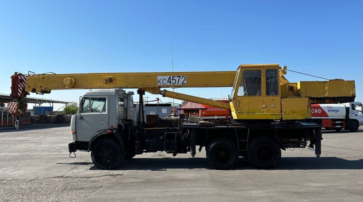 Автокран KAMAZ KC4572