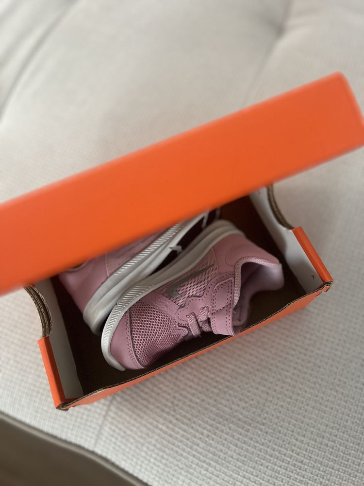 Маратонки Nike, Сандали Primigi