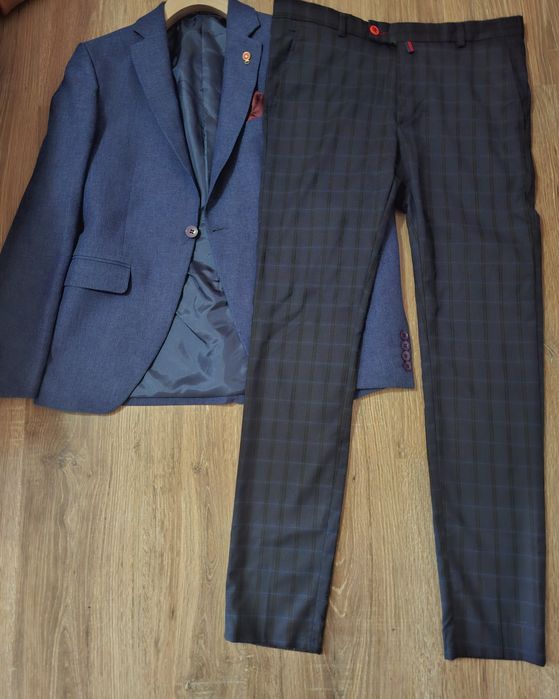 Costum elegant, complet + pantofi asortați