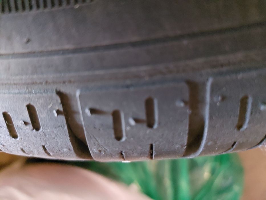 Anvelope vara Gooyear Efficient Grip 225 55 R19 set