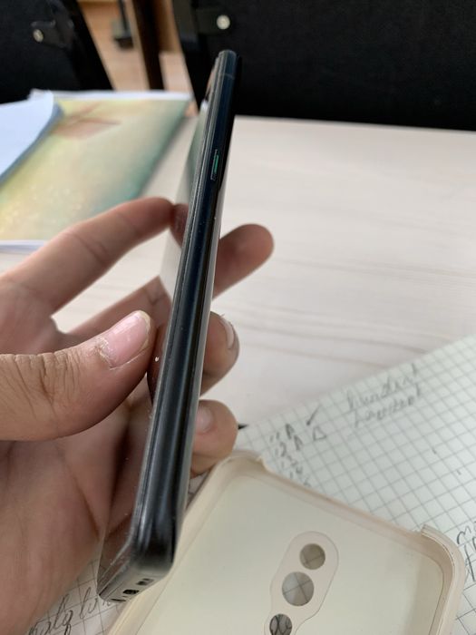 Oppo reno sotiladi