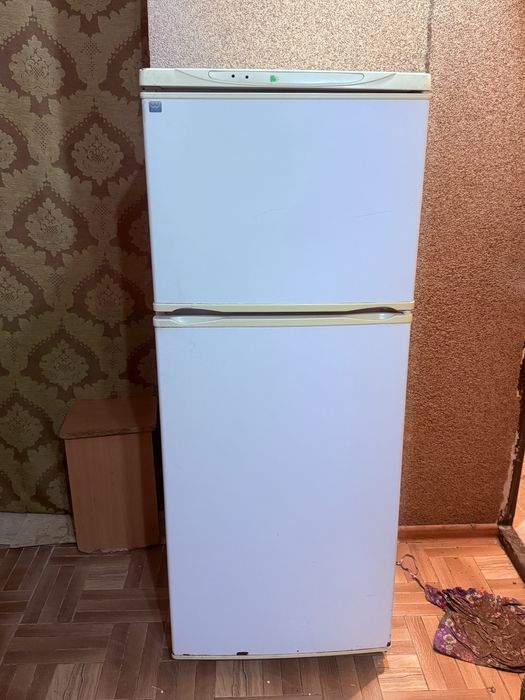 Продается холодильник