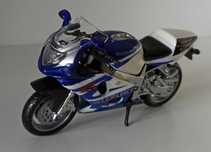 Macheta motocicleta Suzuki GSX-R 750 - Bburago 1/18
