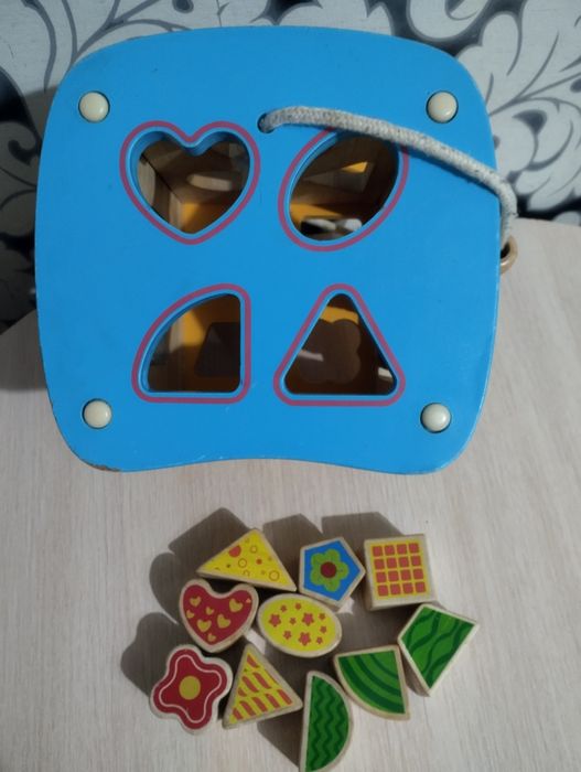 Игрушки деревянный сортер