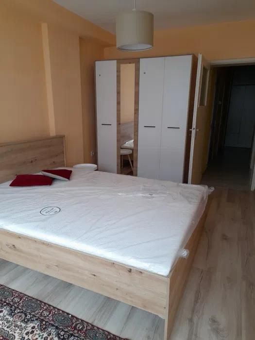 Дава се под наем Многостаен апартамент в Бургас, Братя Миладинови - 118 кв.м за 612 € - Снимка #3