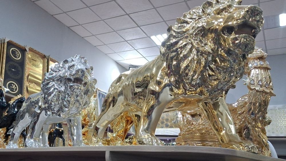 Лев статуэтка  роскошный види падарок