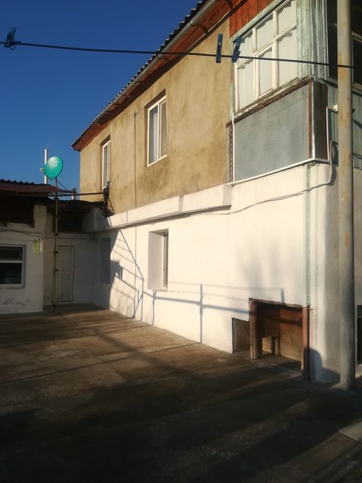 2-х этажный дом на Тайване