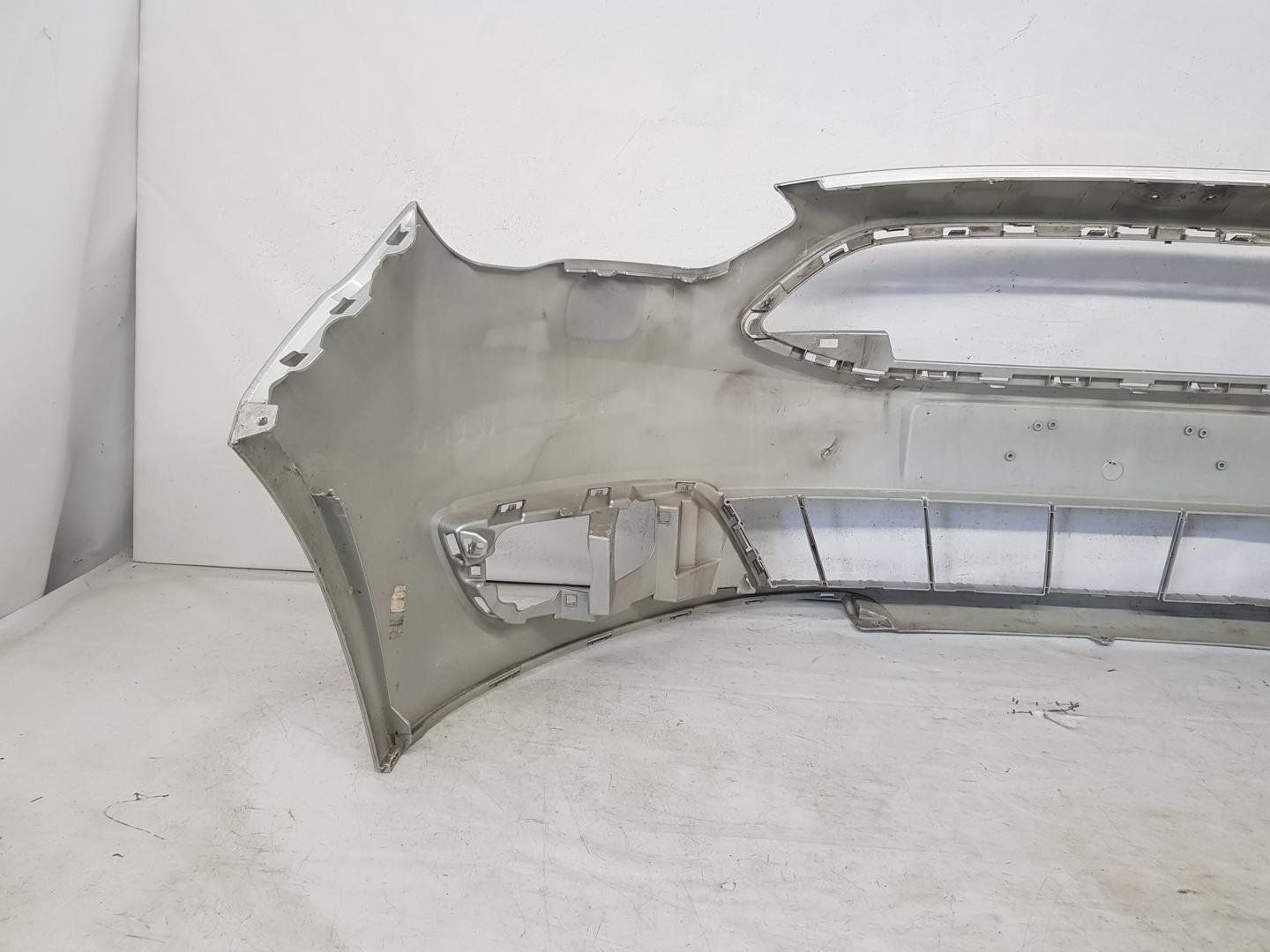 Bara fata Ford C-Max dupa 2015