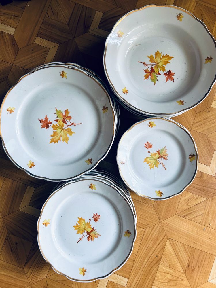 Продам столовый сервиз. Комплект из 24 пред-в