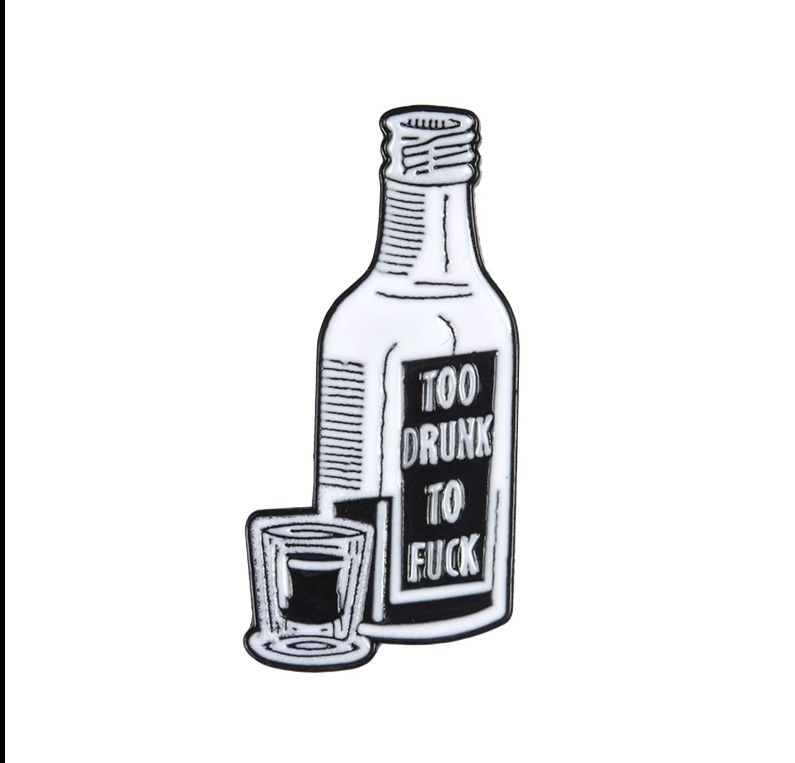 Pin metalic, brosa, insigna, bottle, tequila, vodka