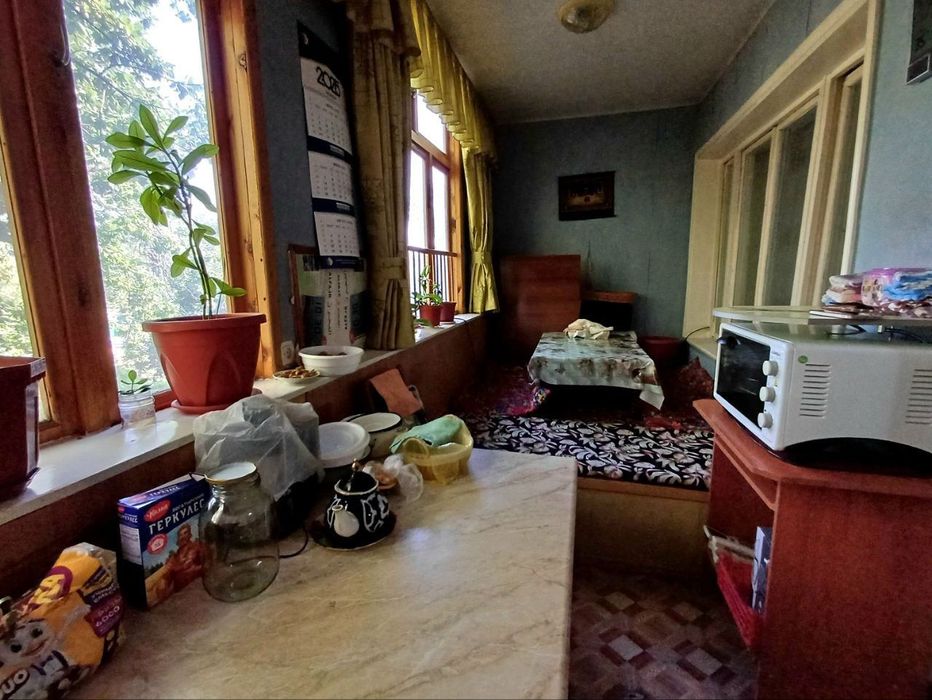 Срочно Продаётся квартира своя, Мирзо Улугбек район,  массив Феруза-2,