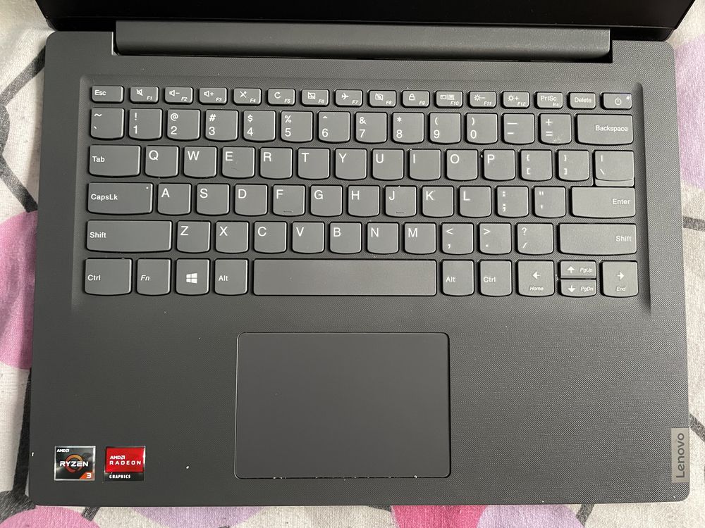 Laptop Lenovo AMD Ryzen 3,4gb ram,1TB HDD memorie