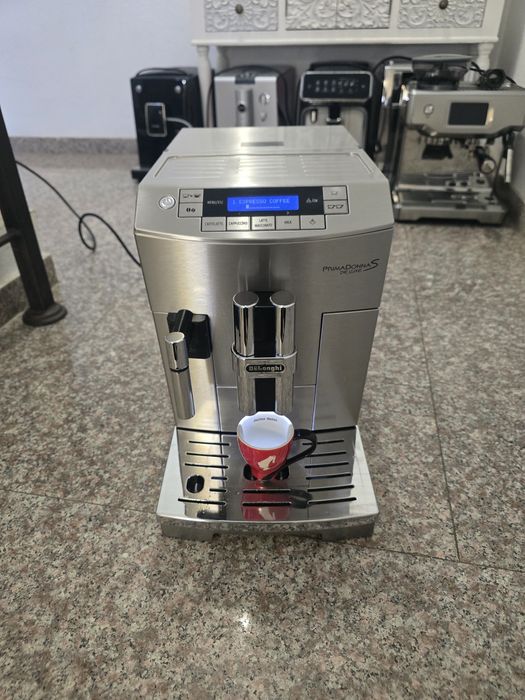 Кафемашина Delonghi primadonna s deluxe