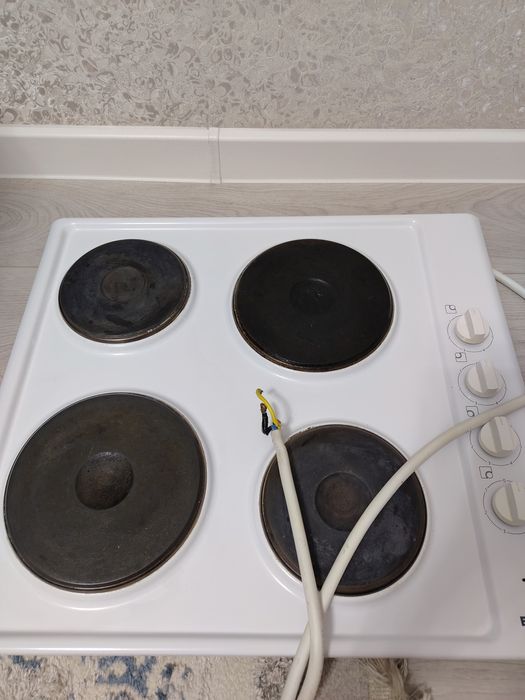 Продам варочную поверхность электрическую