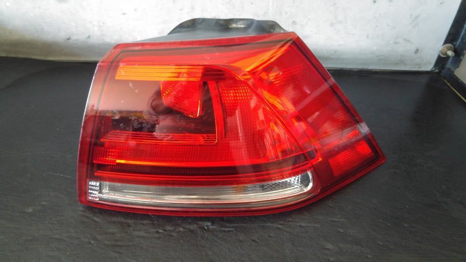 Stop tripla lampa dreapta aripa vw golf 7 hatchback5g 5g0945096p 90052060a
