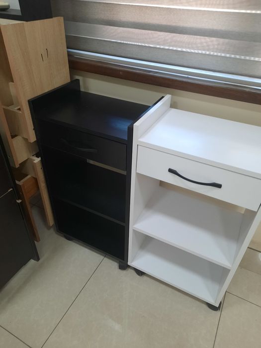 Тележка, помощница, каталка,тумбочка на колёсиках