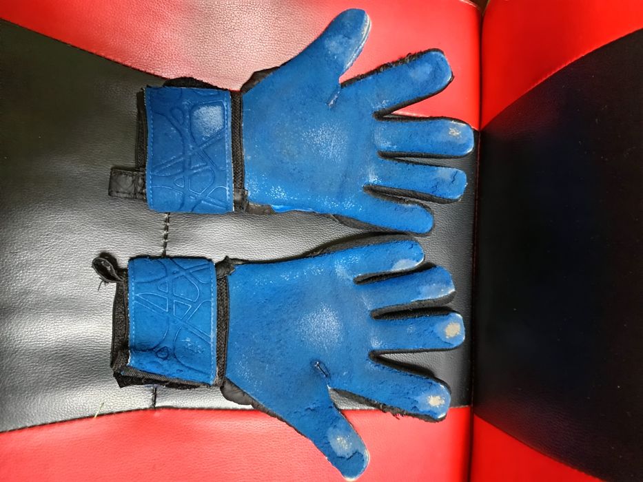 Вратарски ръкавици Селект