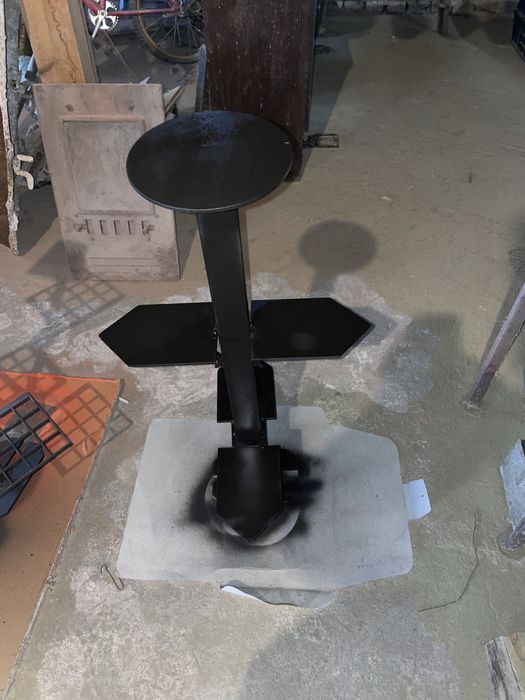 Масивни цветарници от желязо