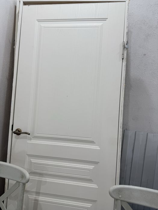 Меж коматный двери