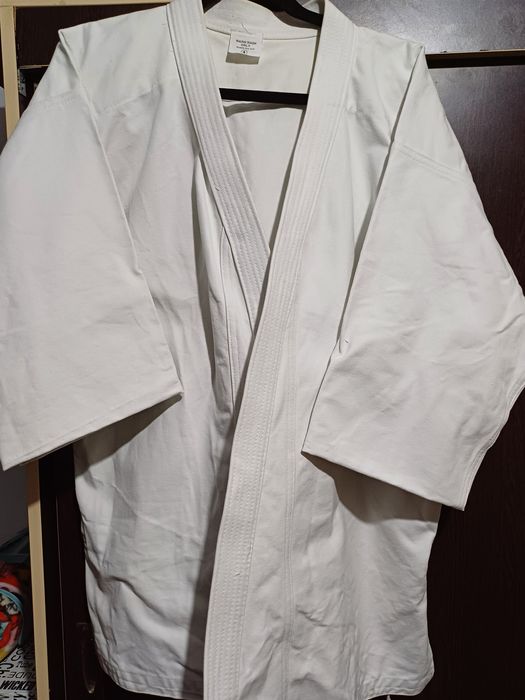 Kimono karate kata