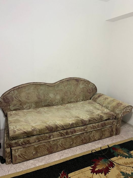 Продам диван (раскладывется)